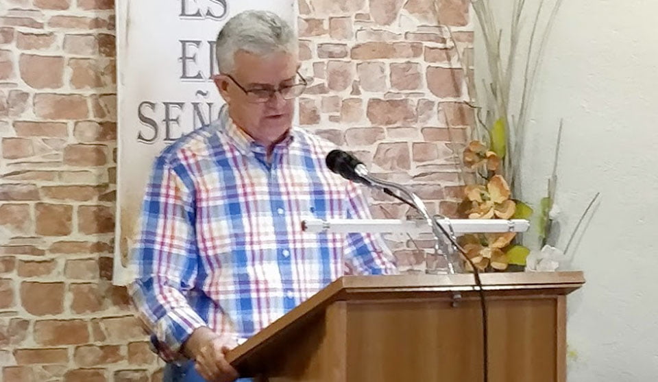 Daniel Benitez predicando en Iglesia Evangélica Betania Bailén 2019